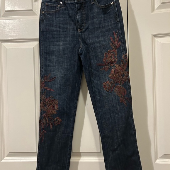 NWT White House Black Market Embroidered Jeans - Picture 2 of 8